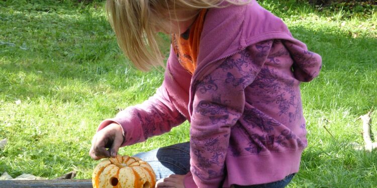 Halloween basteln – tolle Dinge, die man zu Halloween mit Kinder basteln kann