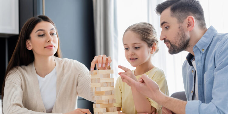 Erwartungen an Eltern Woher sie kommen und wie man sich davon löst