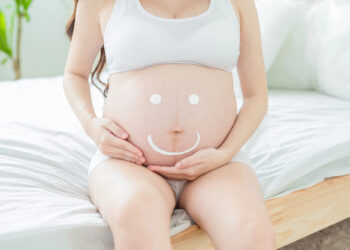 Hautveränderungen in der Schwangerschaft Pigmentflecken, Dehnungsstreifen & Co.