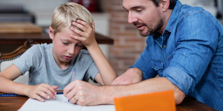 Wenn das Schulkind Unterstützung braucht: Was Eltern frühzeitig tun können